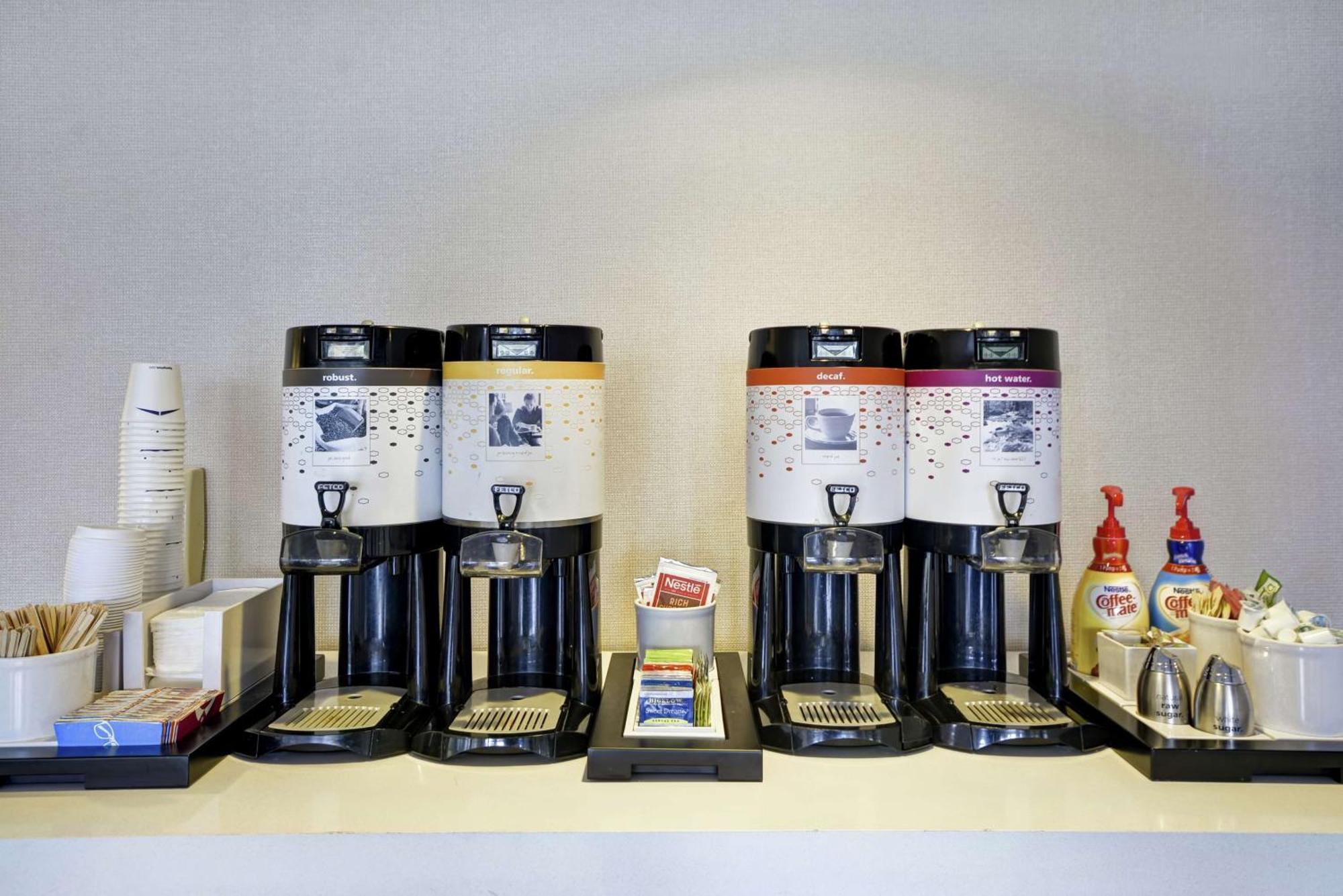 Hampton Inn Detroit Madison Heights South Troy Εξωτερικό φωτογραφία
