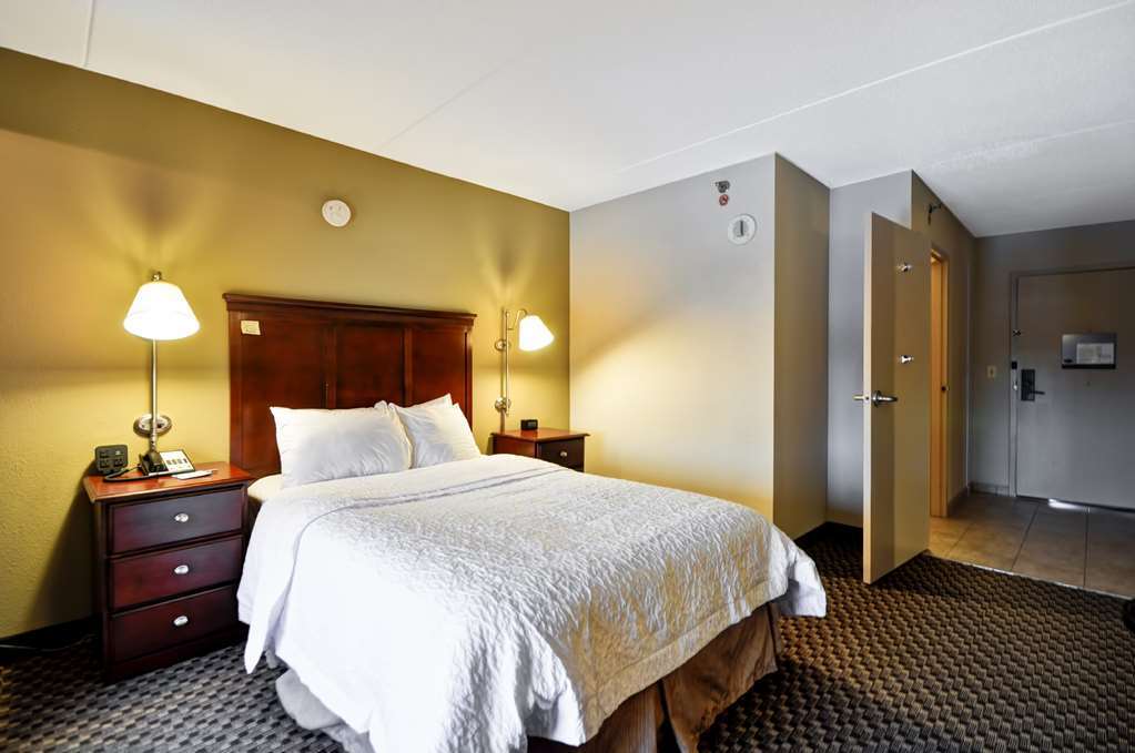 Hampton Inn Detroit Madison Heights South Troy Δωμάτιο φωτογραφία